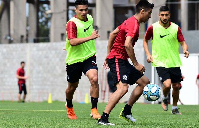 Con la cabeza en Tucumán