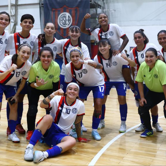  Las Santitas volvieron con triunfo 