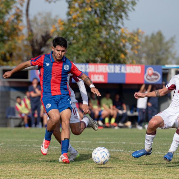 Chau invicto de local